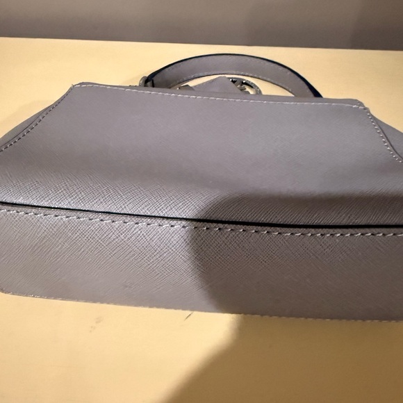 Michael Kors Chic Light Gray Mini Bag - Picture 3 of 4